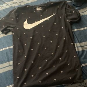Black , basketball themed Nike shirt